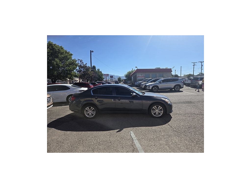 2010 Infiniti G37 x