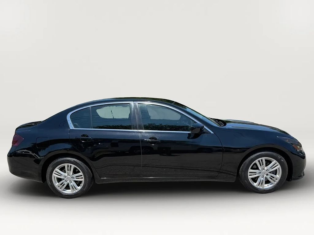 2015 Infiniti Q40
