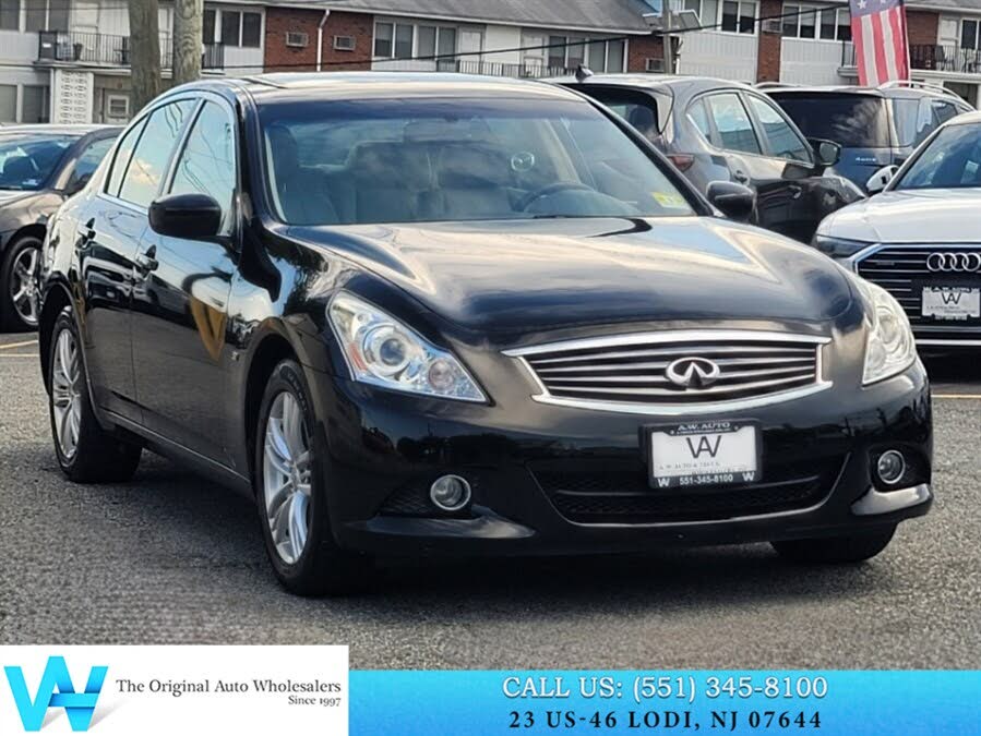 2015 Infiniti Q40
