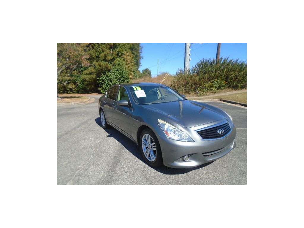 2015 Infiniti Q40