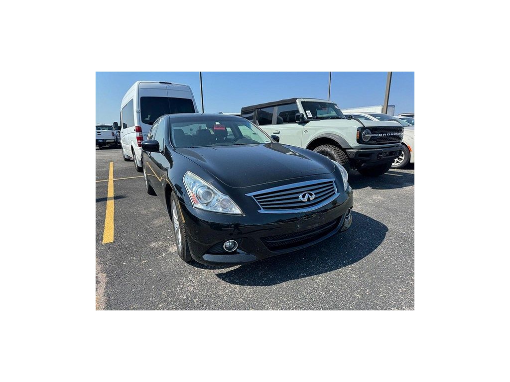 2015 Infiniti Q40