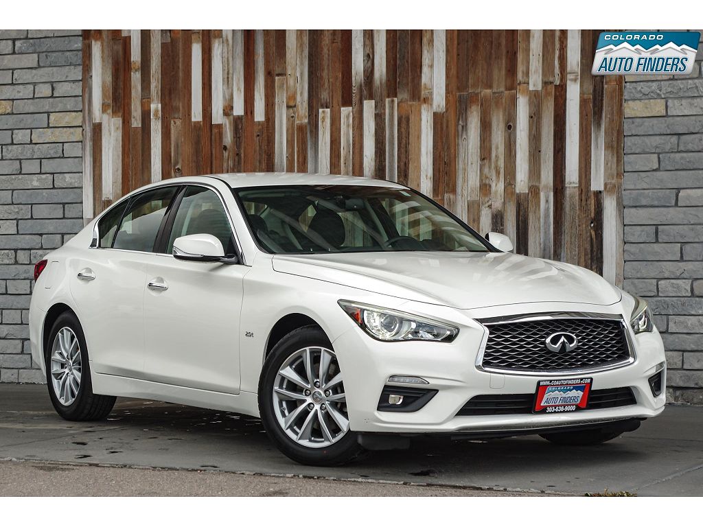 2018 Infiniti Q50 2.0t LUXE