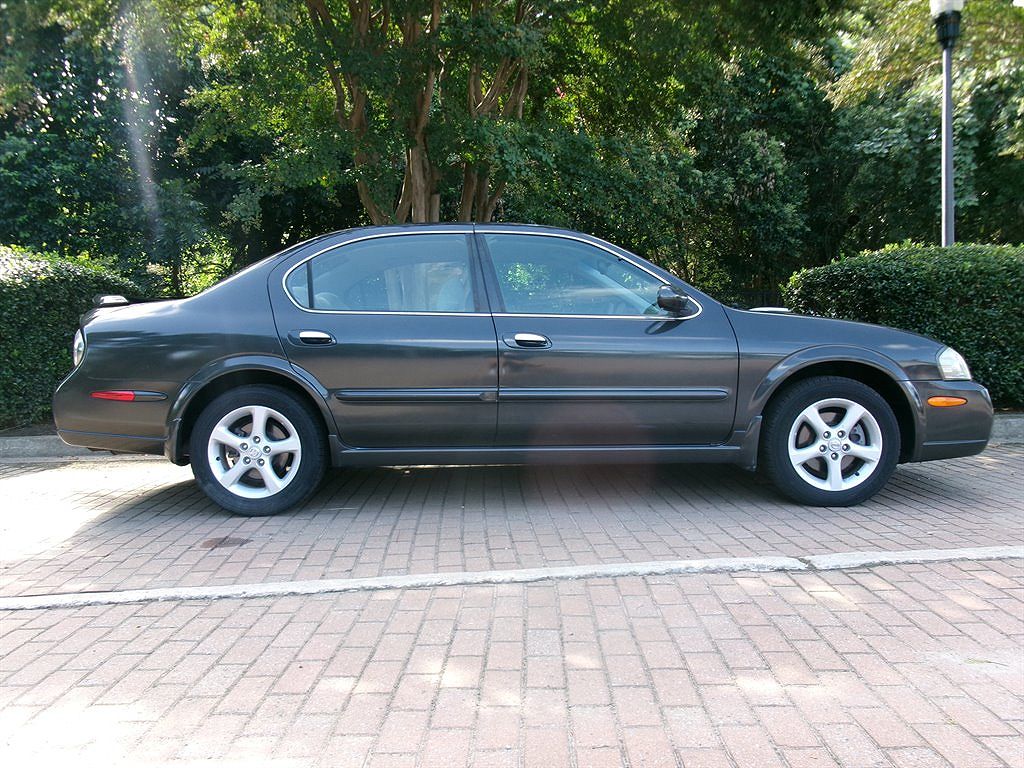 2003 Nissan Maxima SE