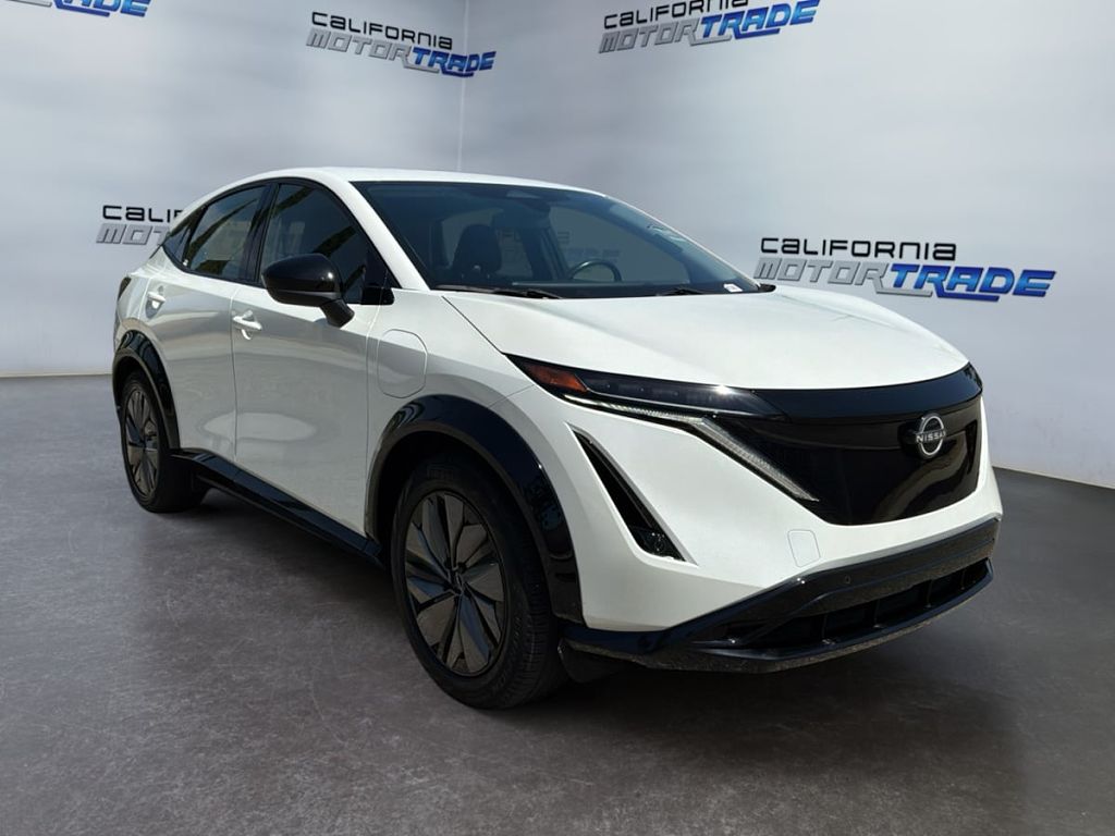 2024 Nissan ARIYA photo 1