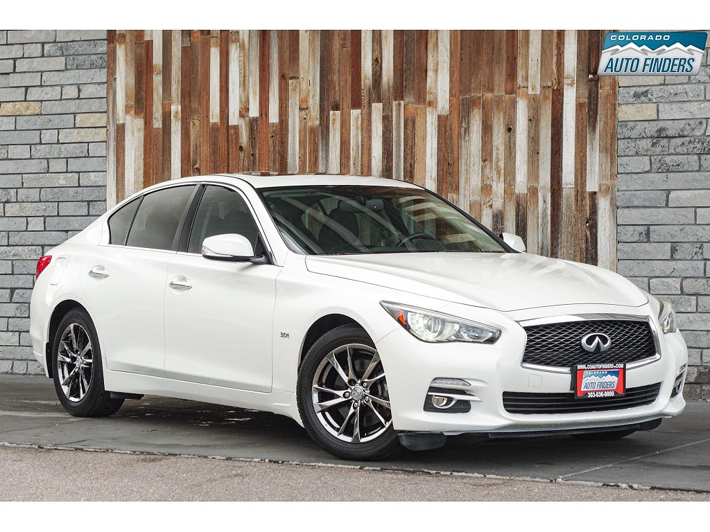 2017 Infiniti Q50 Sport