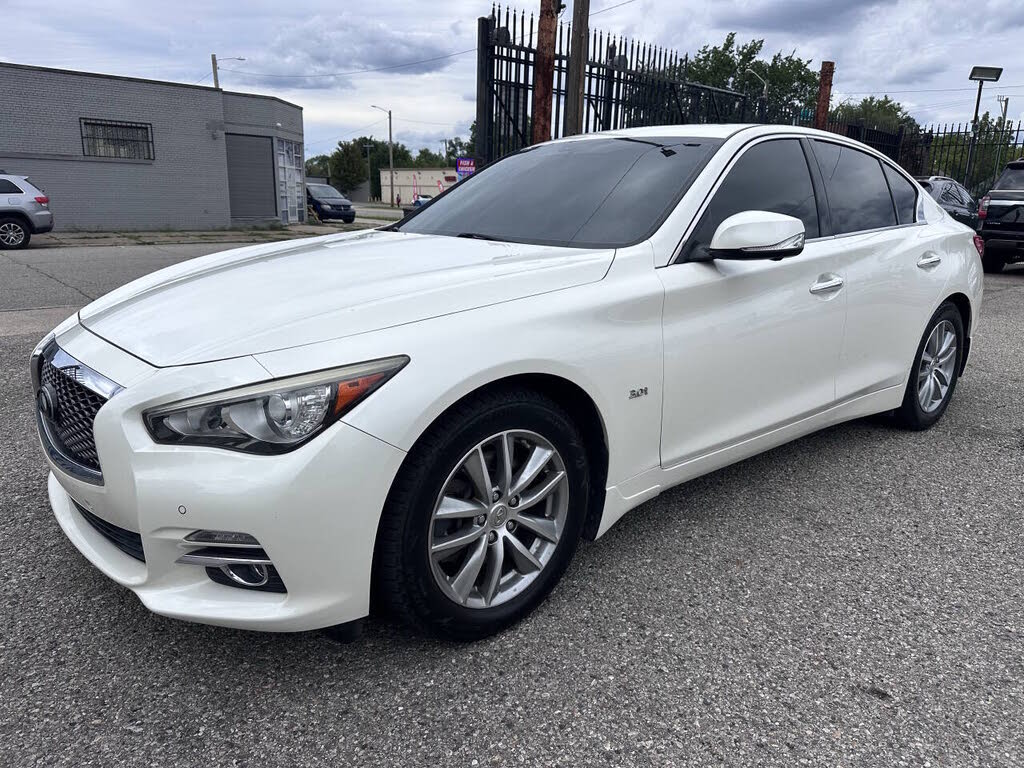 2016 Infiniti Q50 Sport