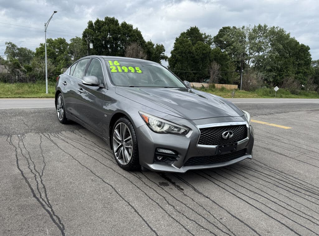 2016 Infiniti Q50 Sport