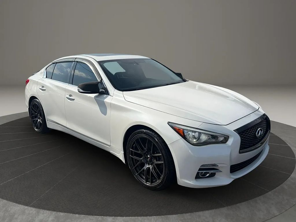 2016 Infiniti Q50 Sport