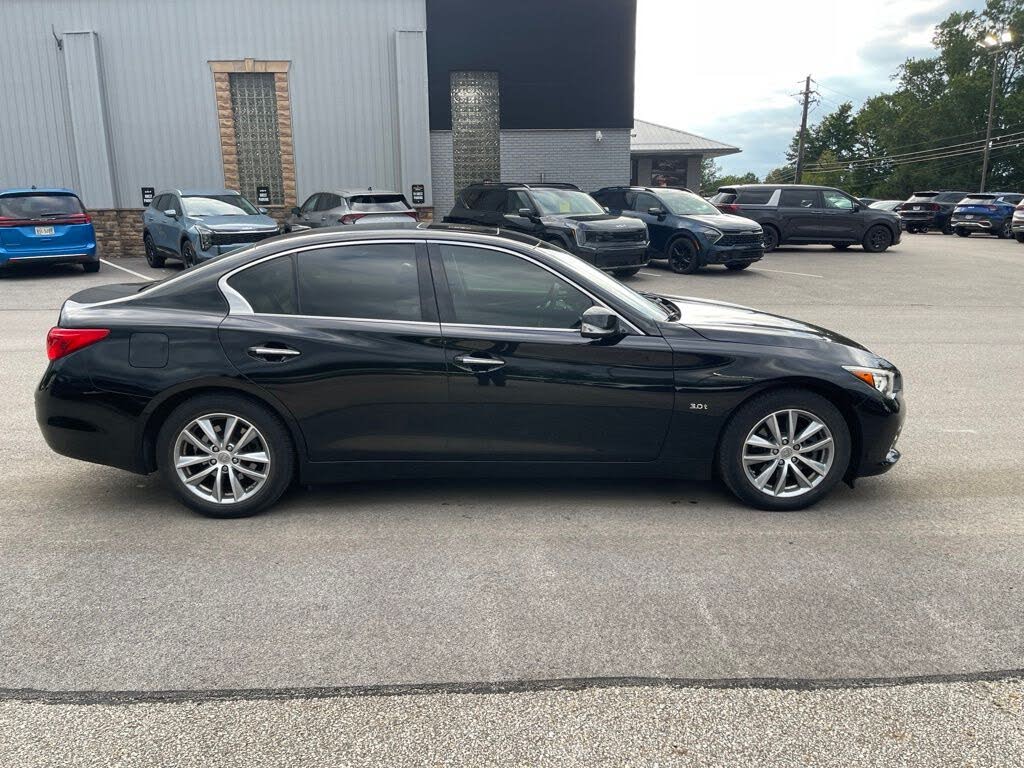 2016 Infiniti Q50 Sport