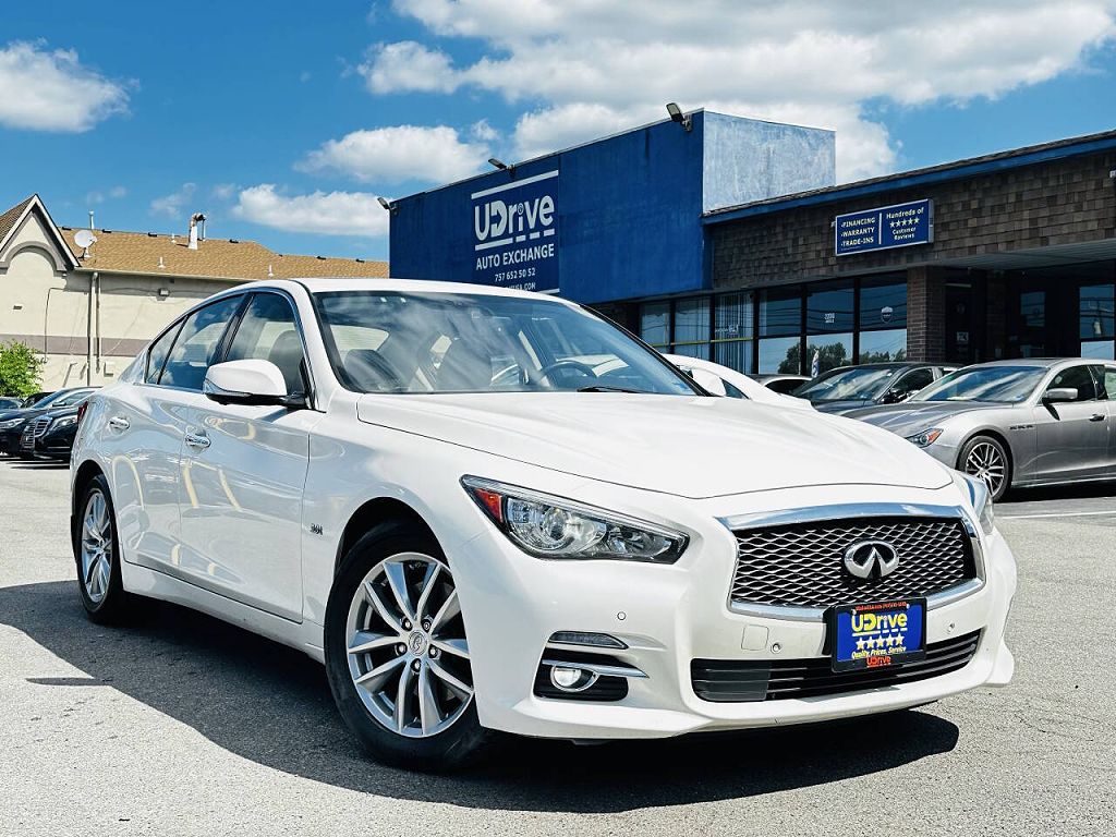 2016 Infiniti Q50 Sport