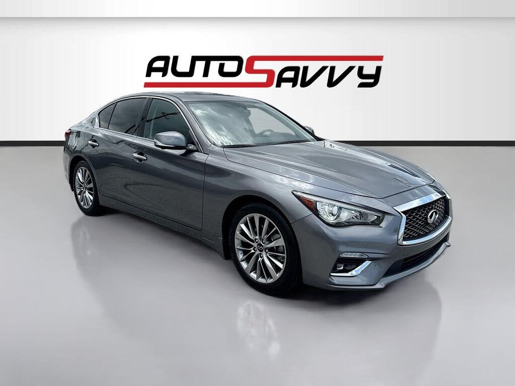 2023 Infiniti Q50 LUXE