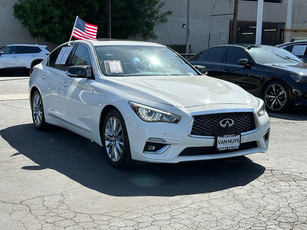 2023 Infiniti Q50 LUXE