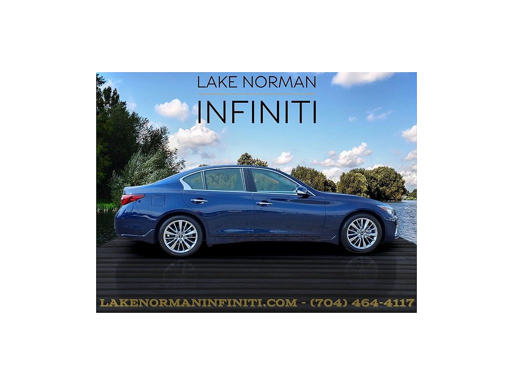 2023 Infiniti Q50 LUXE