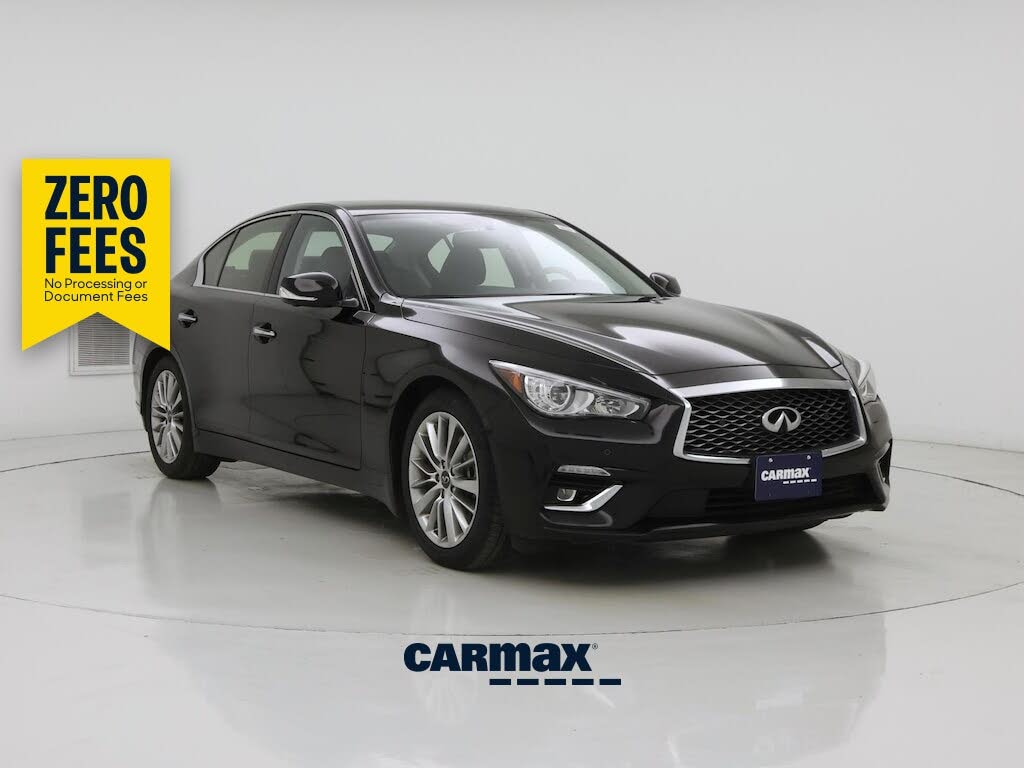 2023 Infiniti Q50 LUXE