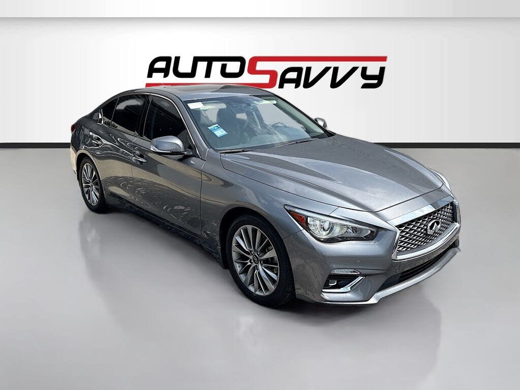 2023 Infiniti Q50 LUXE