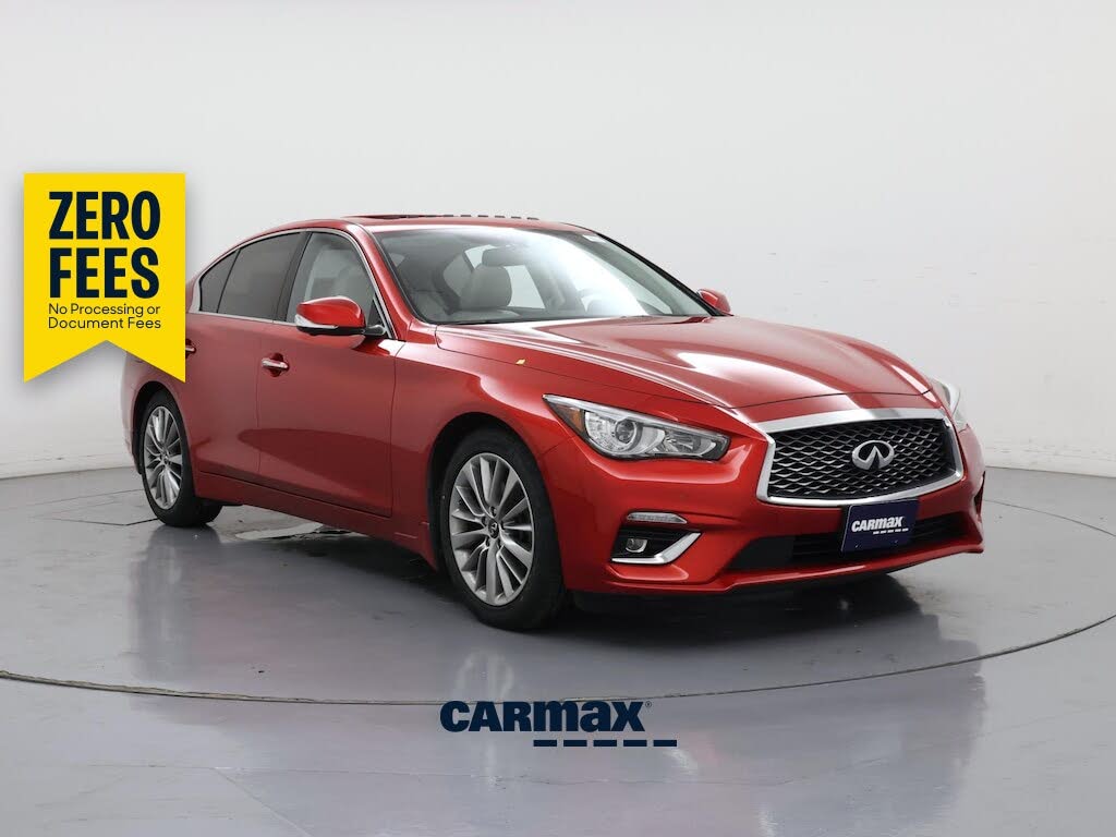 2023 Infiniti Q50 LUXE