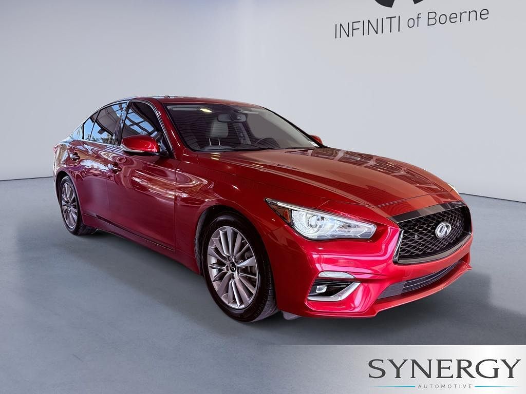 2023 Infiniti Q50 LUXE