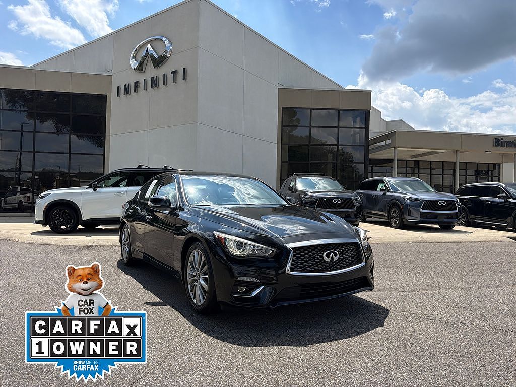2023 Infiniti Q50 LUXE