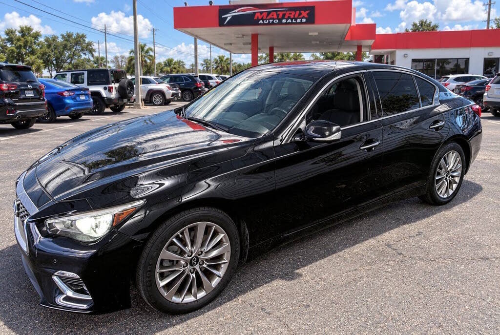 2021 Infiniti Q50 LUXE