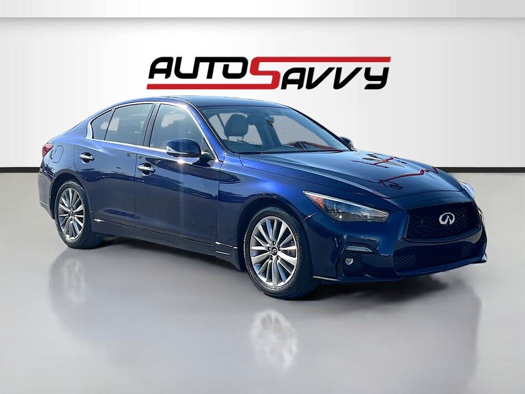 2023 Infiniti Q50 LUXE