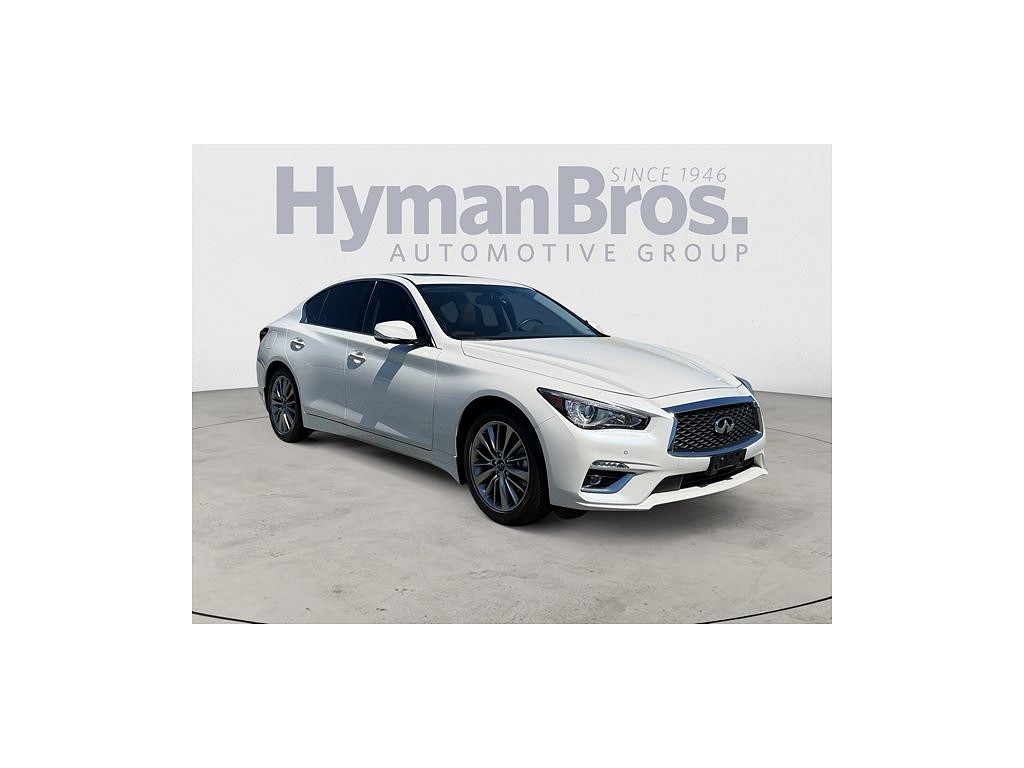 2024 Infiniti Q50 LUXE