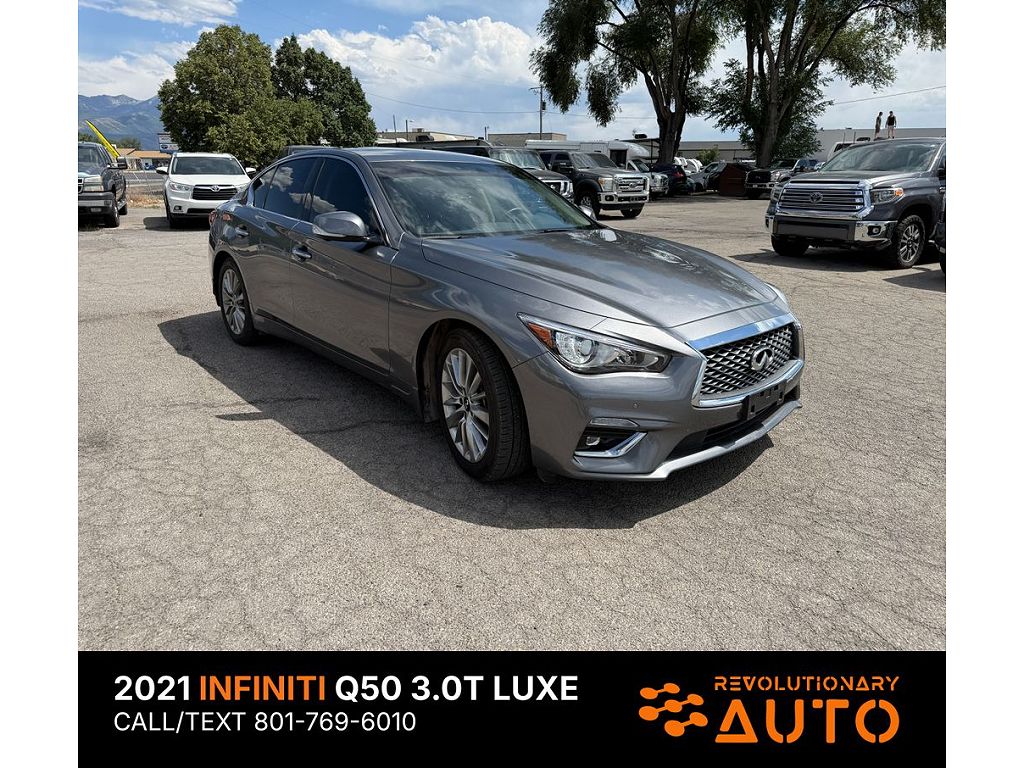 2021 Infiniti Q50 LUXE