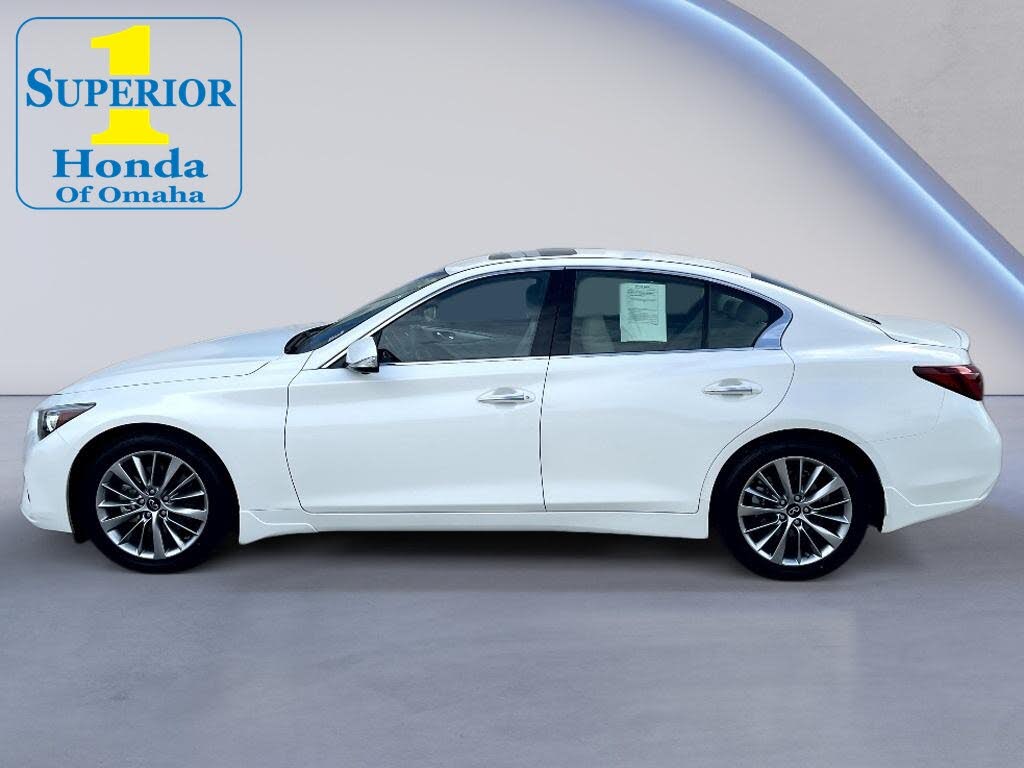 2022 Infiniti Q50 LUXE