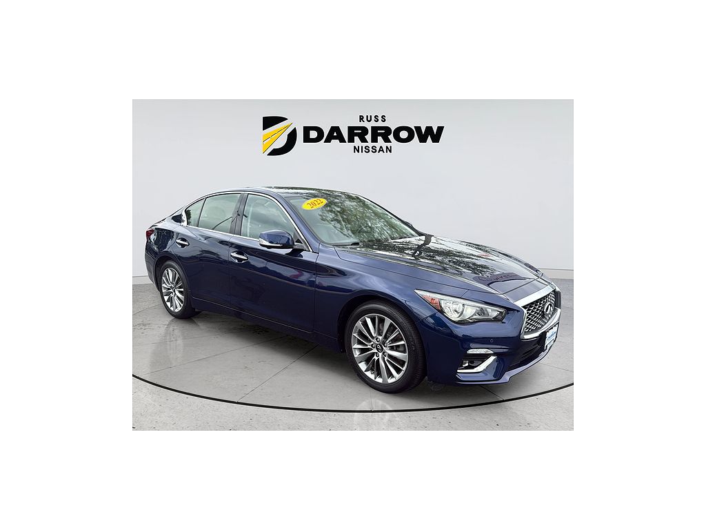 2022 Infiniti Q50 LUXE