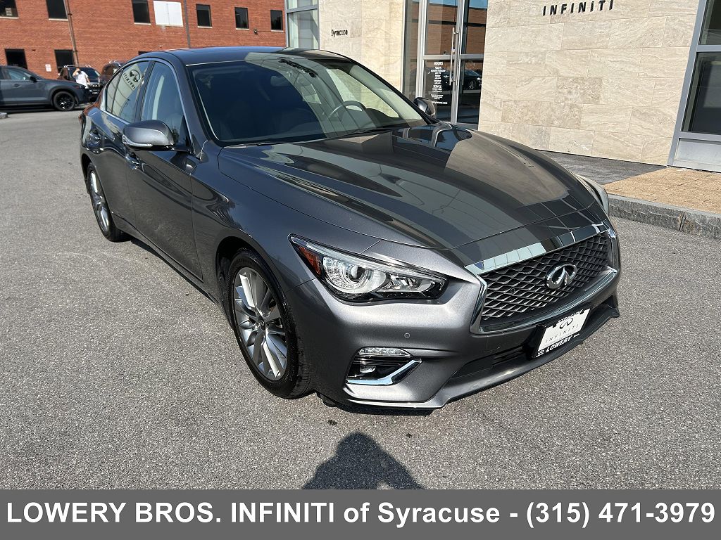2023 Infiniti Q50 LUXE