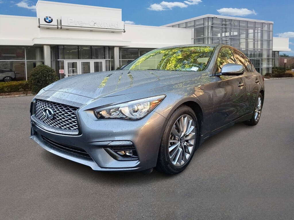 2022 Infiniti Q50 LUXE