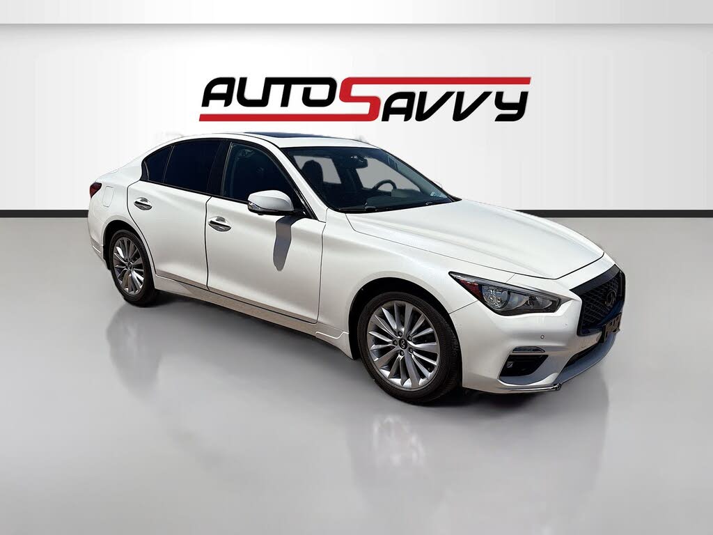2022 Infiniti Q50 LUXE