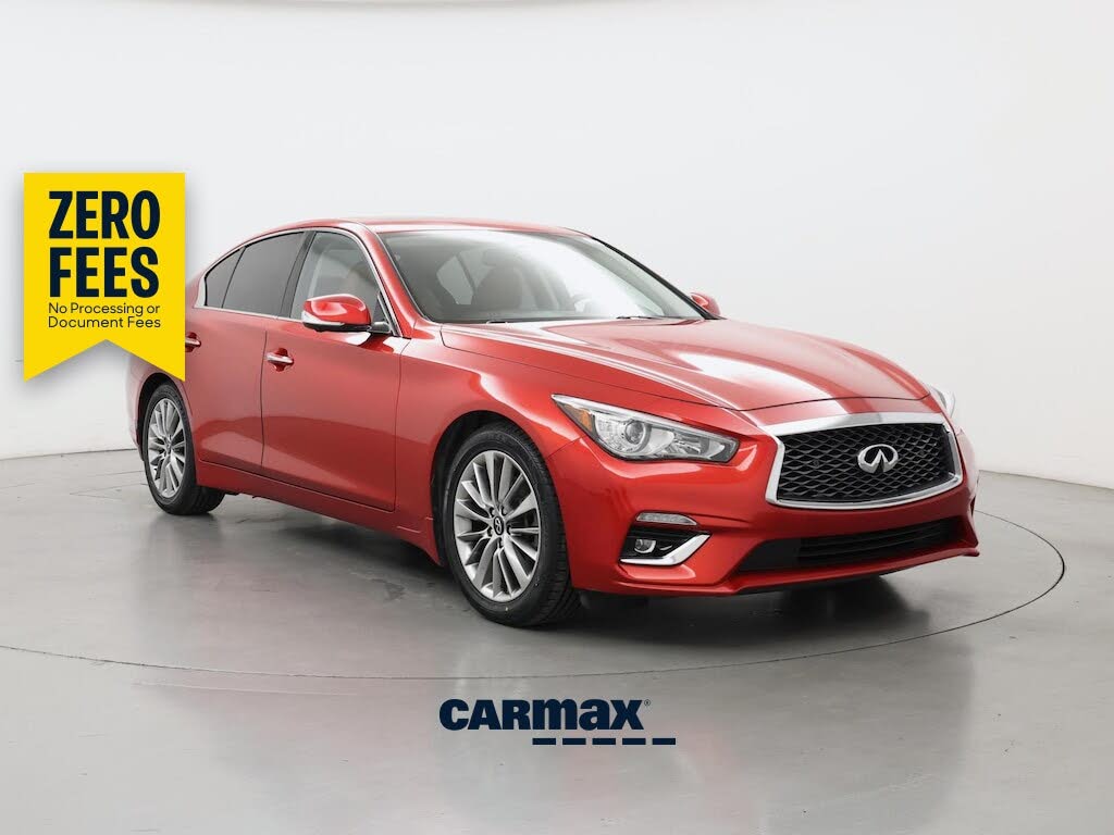 2023 Infiniti Q50 LUXE