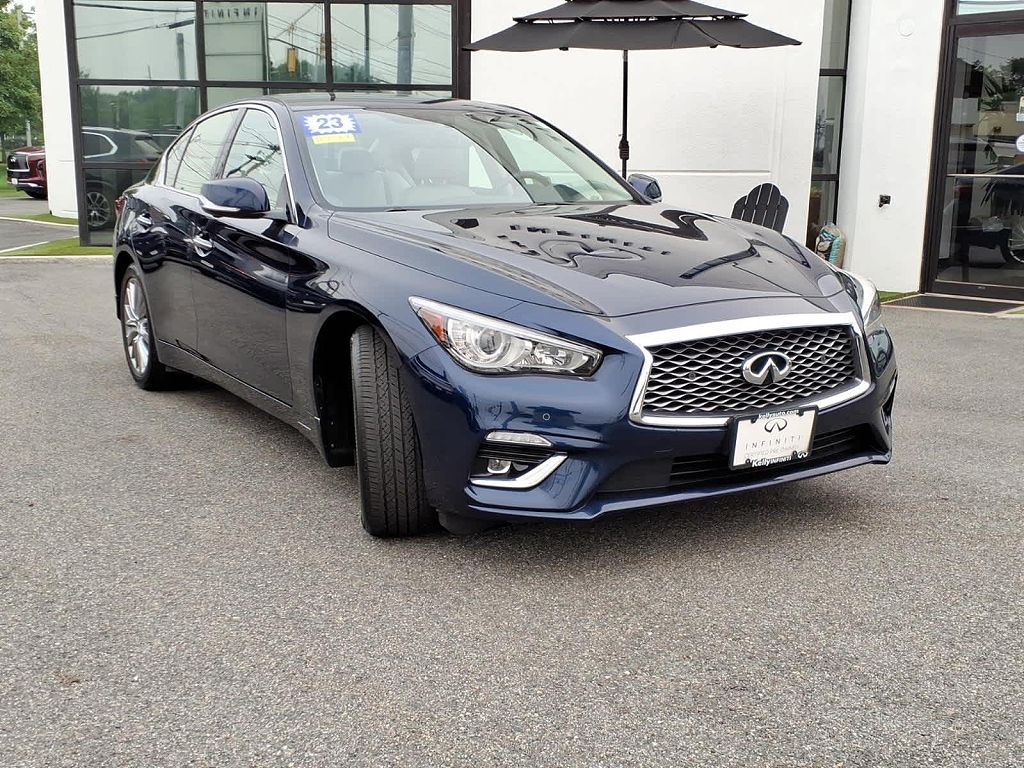 2023 Infiniti Q50 LUXE