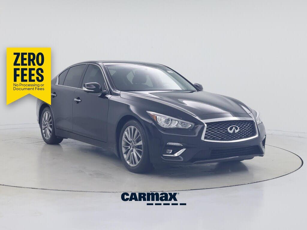 2023 Infiniti Q50 LUXE