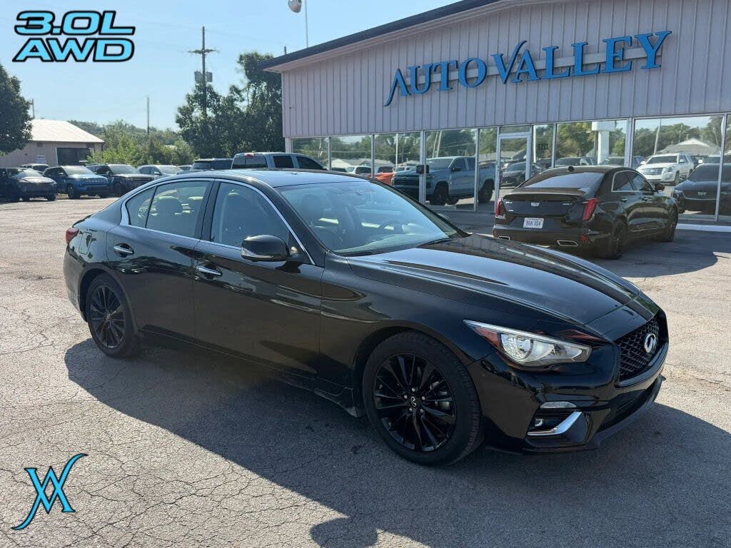2021 Infiniti Q50 LUXE