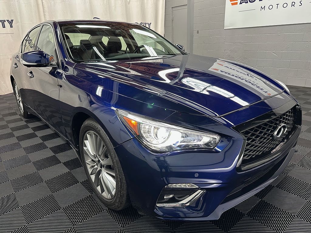 2022 Infiniti Q50 LUXE