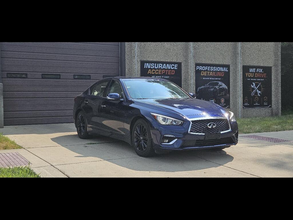 2022 Infiniti Q50 LUXE