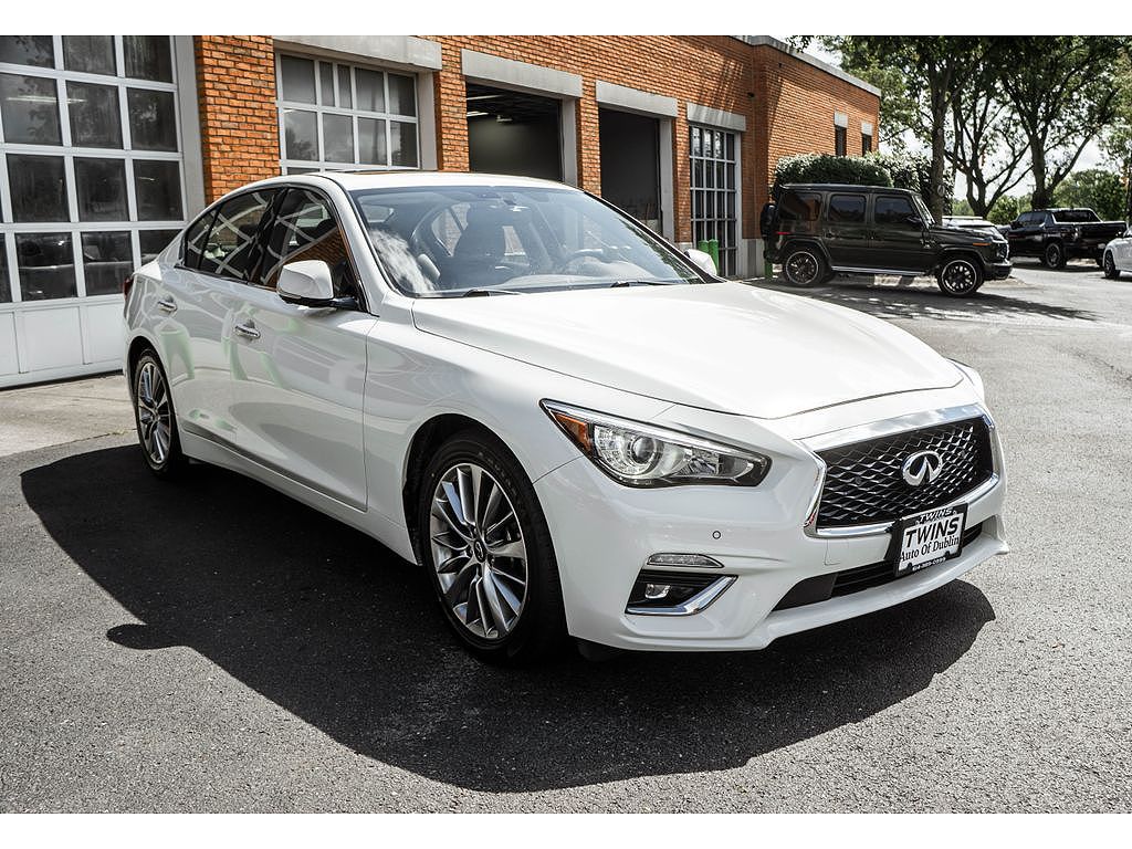 2022 INFINITI Q50 LUXE