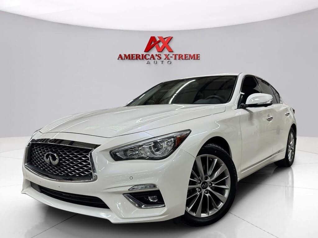 2022 Infiniti Q50 LUXE