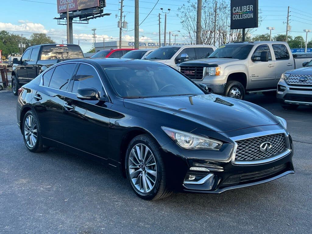 2022 Infiniti Q50 LUXE