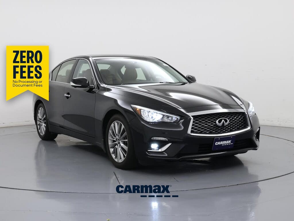 2023 Infiniti Q50 LUXE
