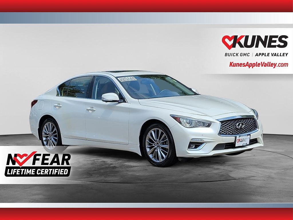 2023 Infiniti Q50 LUXE