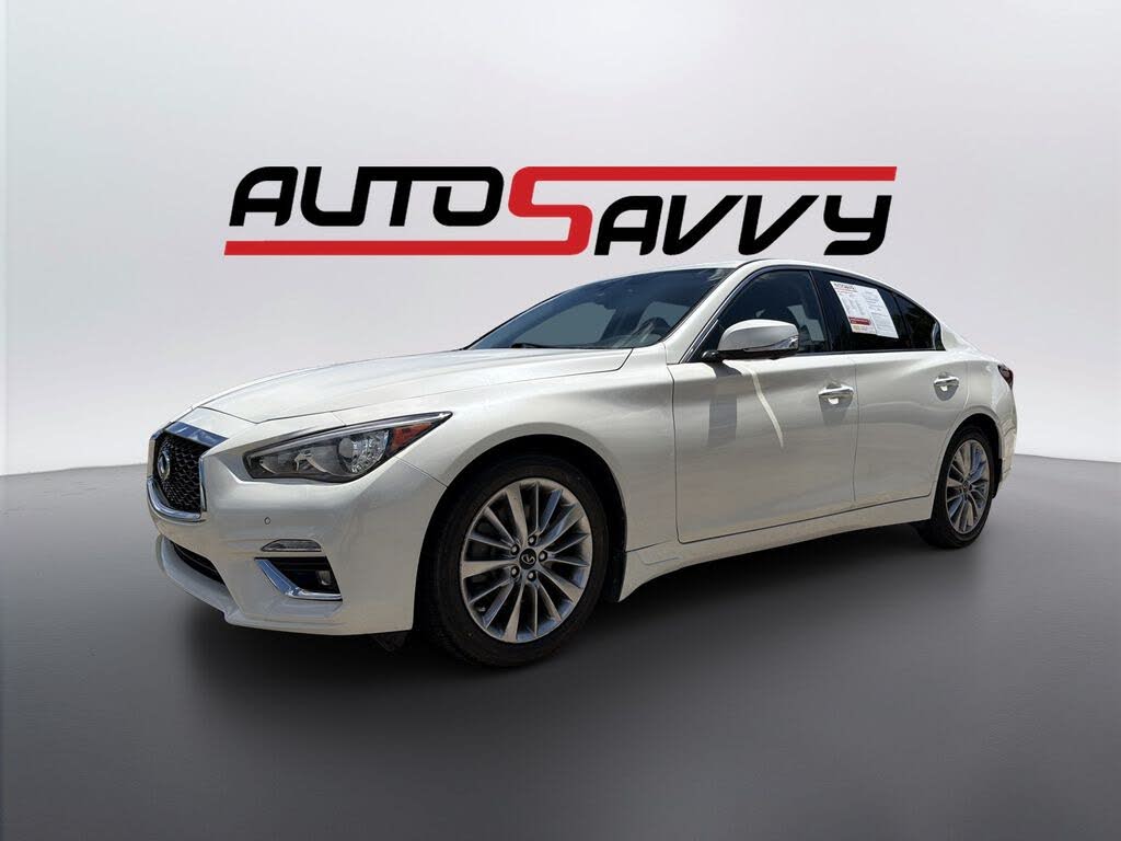 2021 Infiniti Q50 LUXE