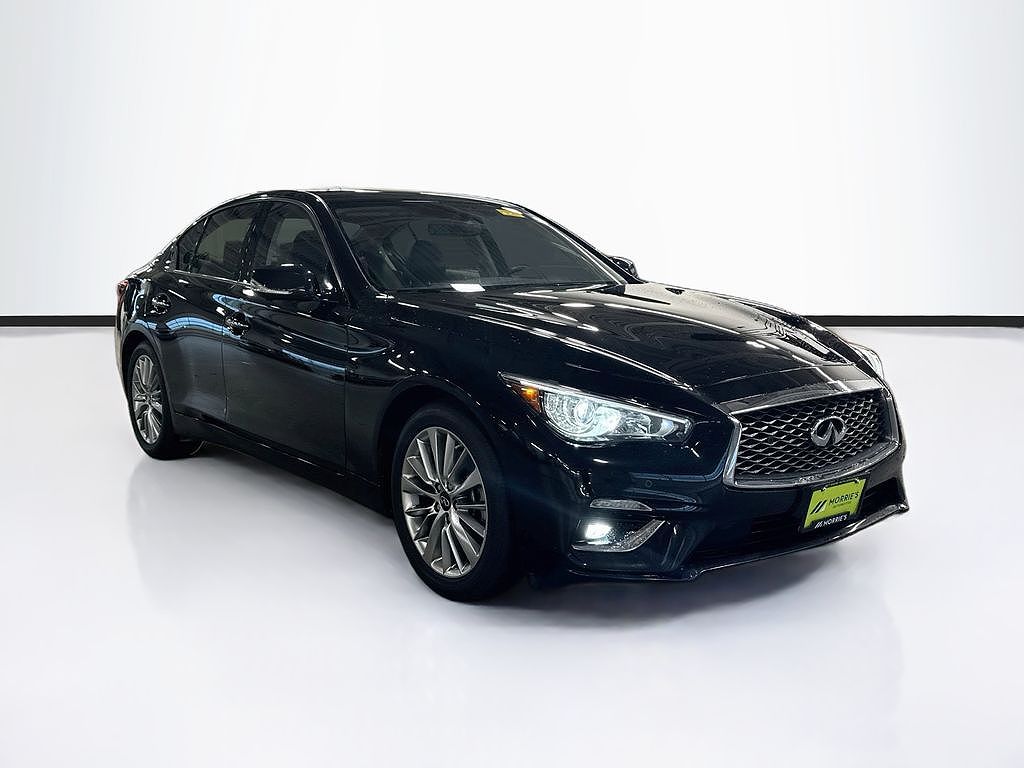 2024 Infiniti Q50 LUXE