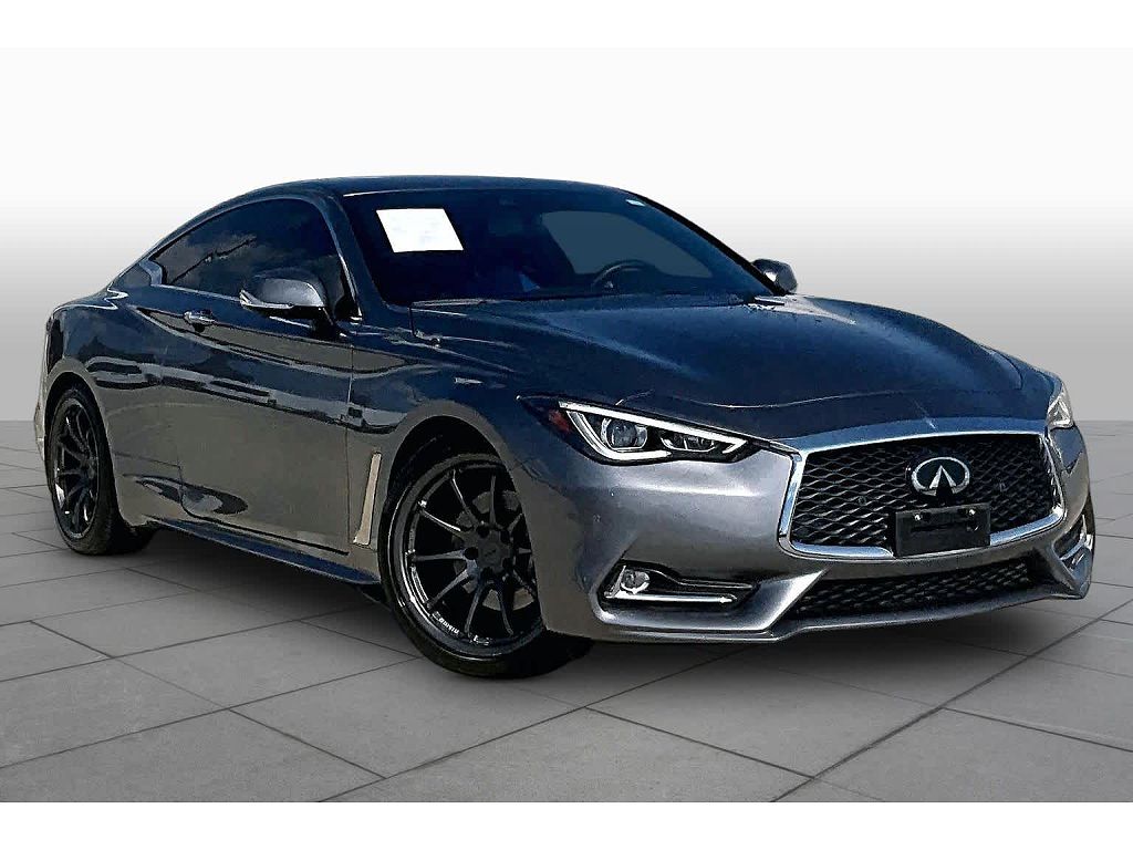 2022 Infiniti Q60 LUXE