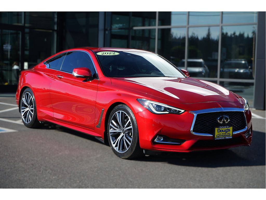 2022 INFINITI Q60 LUXE