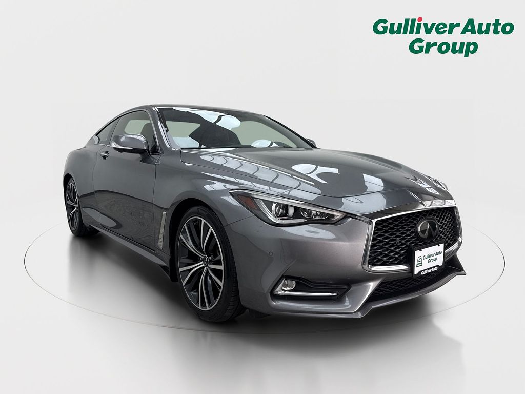 2021 Infiniti Q60 LUXE
