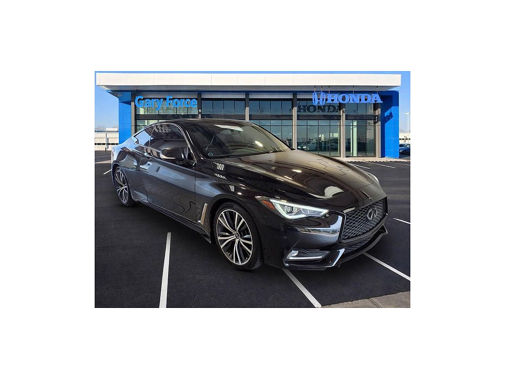 2022 Infiniti Q60 LUXE