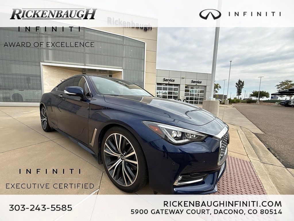 2022 Infiniti Q60 LUXE