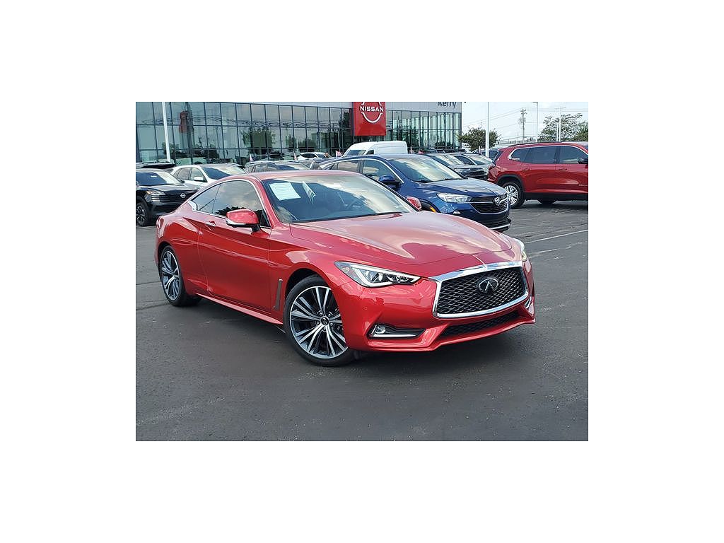 2022 Infiniti Q60 LUXE